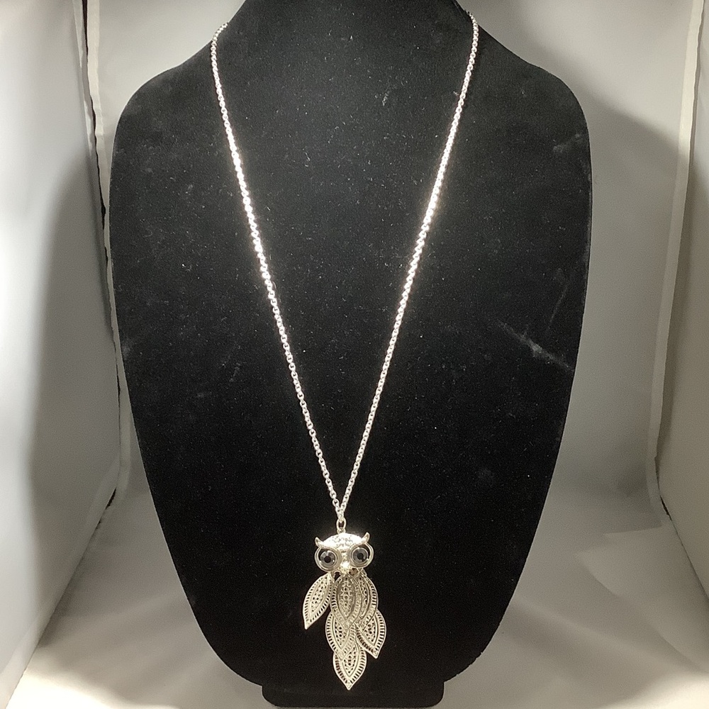 Silver Owl Pendant Necklace